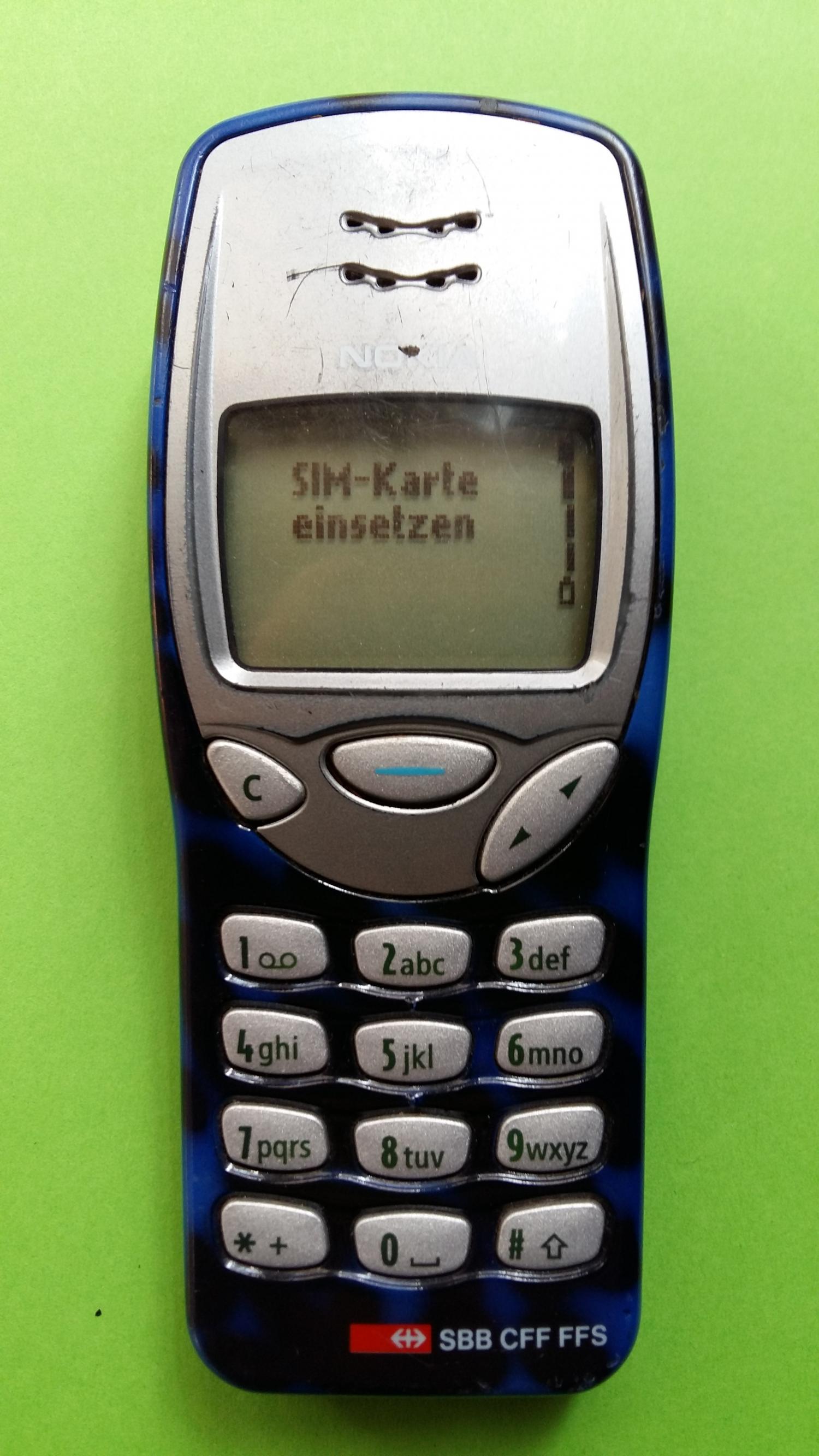 image-7305654-Nokia 3210 (12)1.jpg
